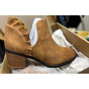 Women's Tan Ankle Boots